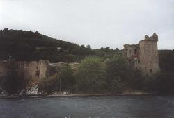die Burgruine am Loch Ness